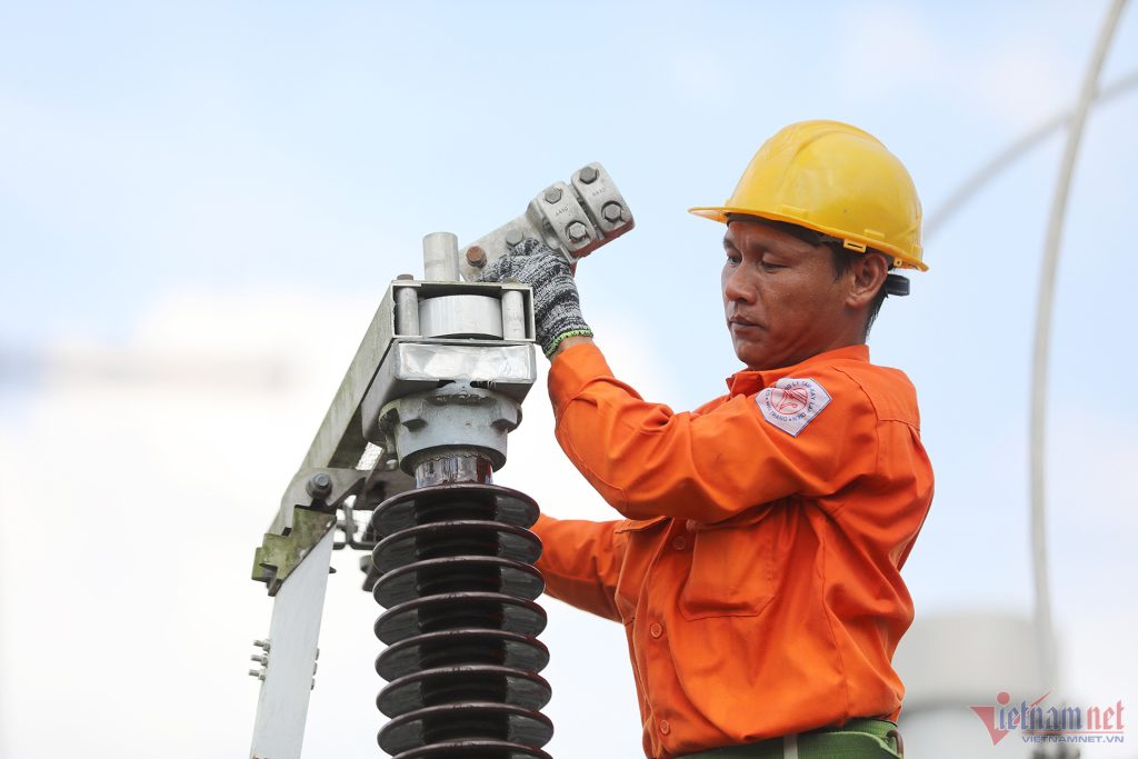 CÔNG TY CỔ PHẦN XUÂN XUÂN